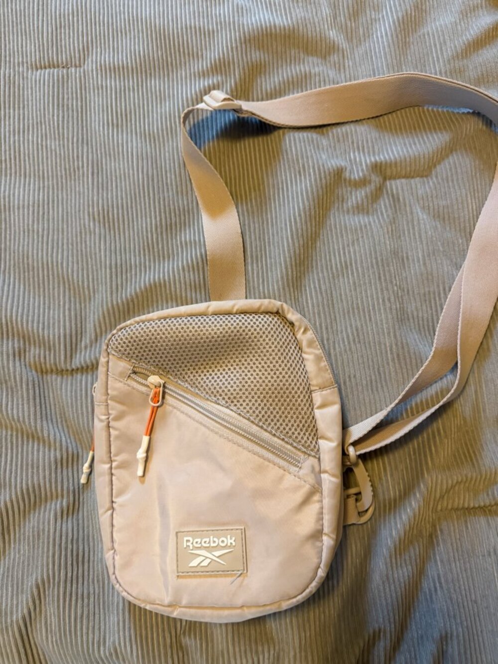Reebok Beige Crossbody Sling Bag Athleisure Travel Pouch